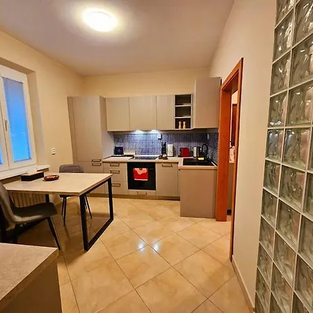 Location! National Stadiums شقة *