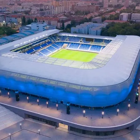 Apartmán Location! National Stadiums